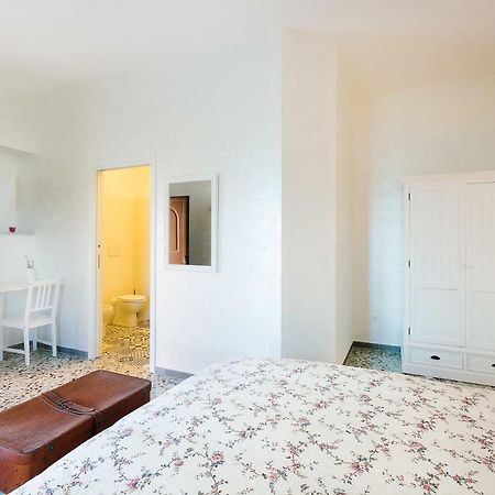 ヴィーコ・エクエンセ Vicoletto Dell'Aria Bed & Breakfast エクステリア 写真